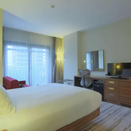 Hilton Garden 호텔 4*