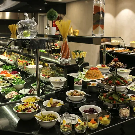 Hilton Garden 4*