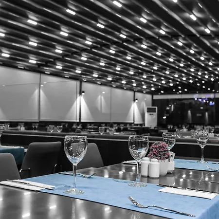 Hotell Hilton Garden 4*