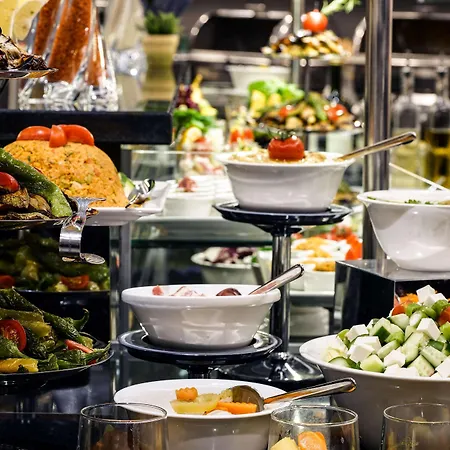 Hotell Hilton Garden 4*