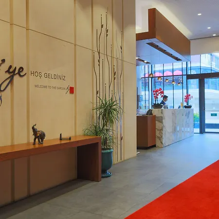 Hilton Garden Hotel 4*