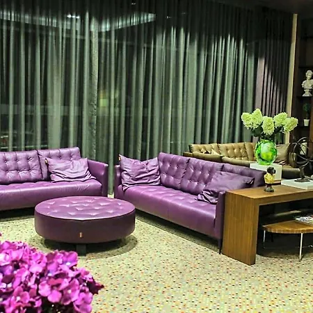 호텔 Hilton Garden 4*