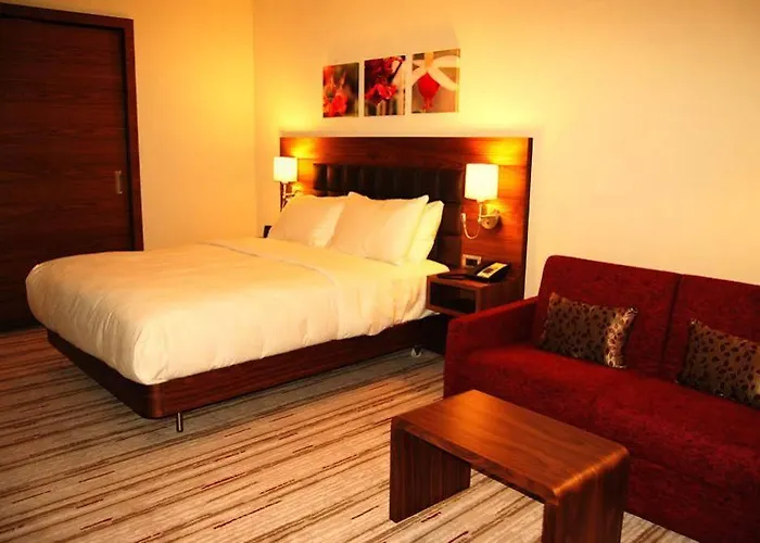 Hilton Garden Otel 4*