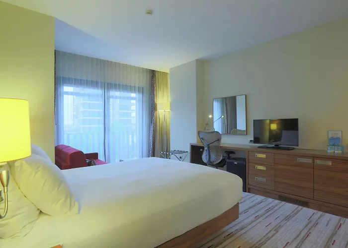 Hilton Garden Otel 4*