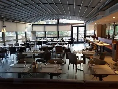 埃斯基谢希尔希尔顿花园酒店 酒店